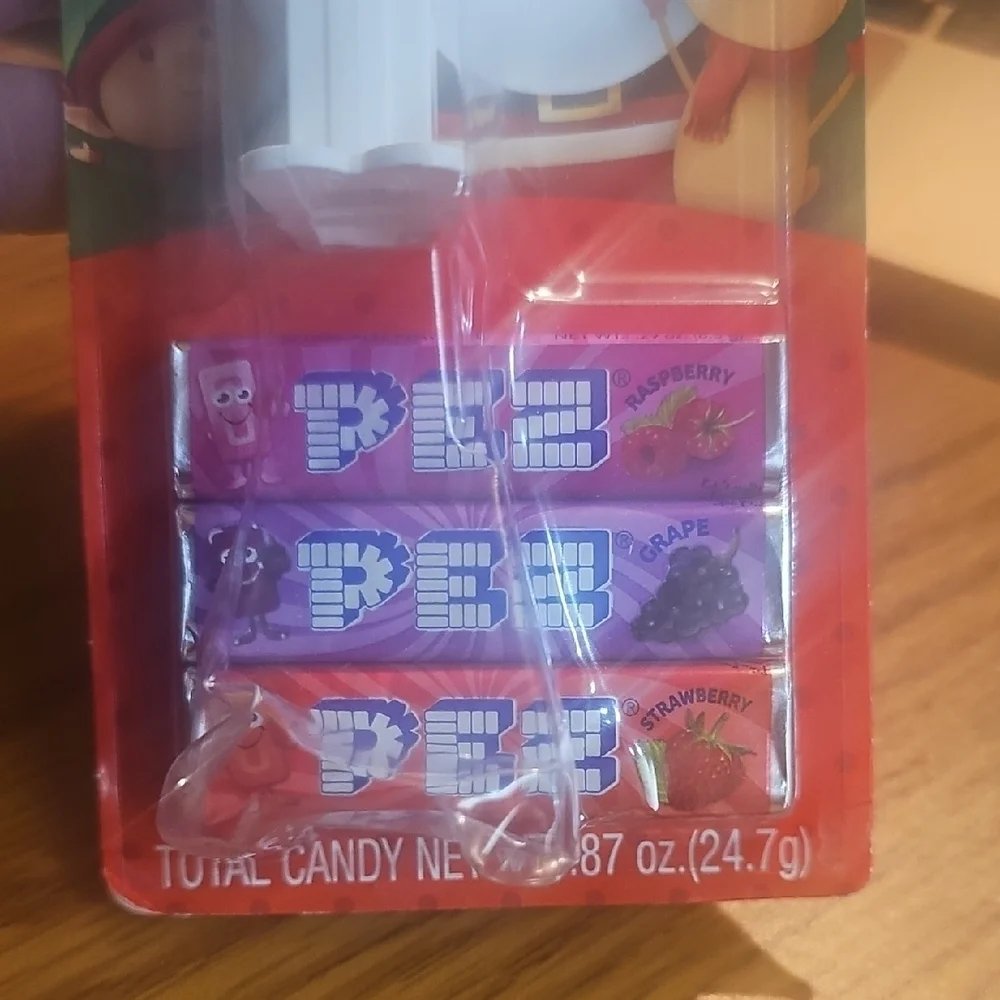 Pez Christmas Collection Christmas Bear Candy Dispenser - White NWT